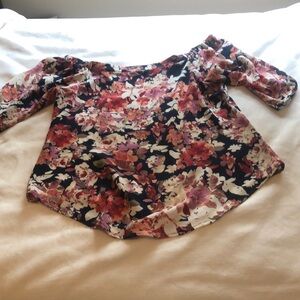 Floral off shoulder top 100% polyester